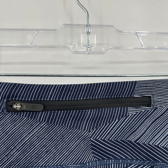 LULULEMON Speed Up Crop 21" Blue White Stripe Design Workout Leggings Size 4 - Picture 13 of 15